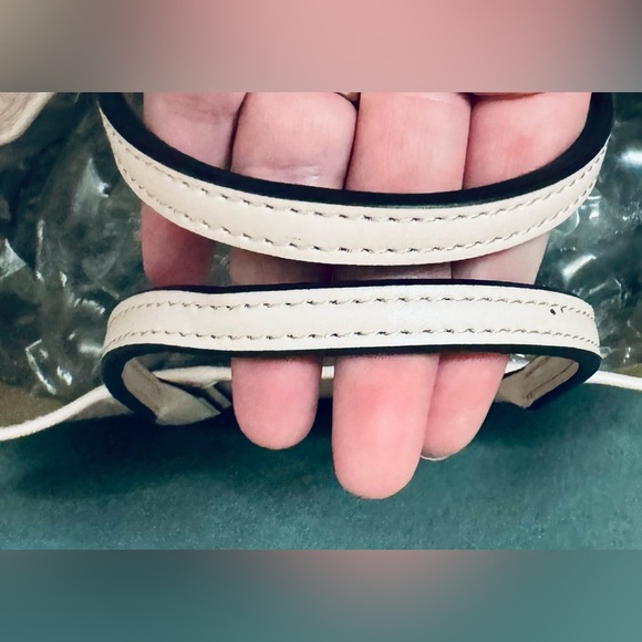 Michael Kors Baby Pink Handbag - Picture 11 of 14